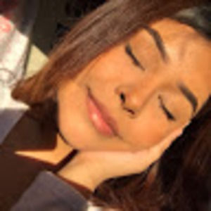 Meet your Posher, Paola